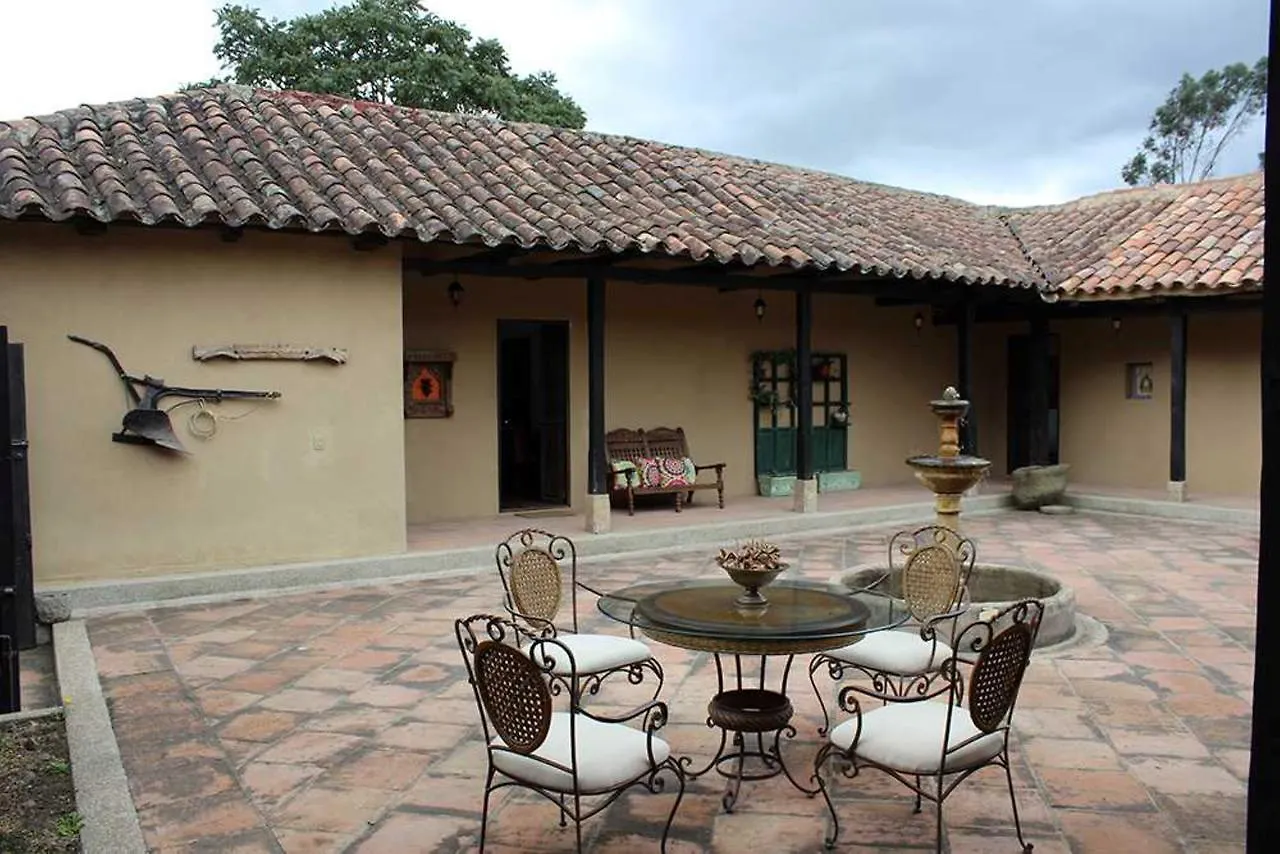 Apartment La Morelia Hotel Bogota